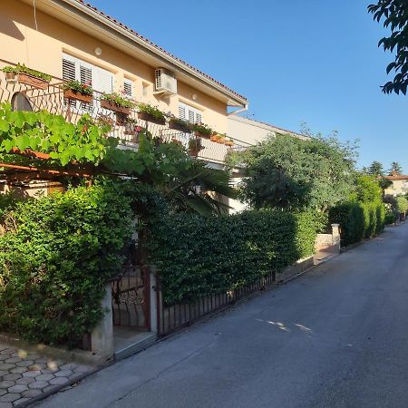 Studio Rocco Новиград Экстерьер фото